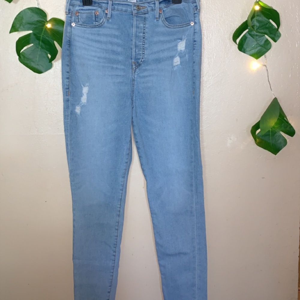 Women’s True Religion jeans